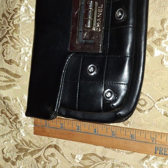 Chanel Purse - Picture 9 of 9